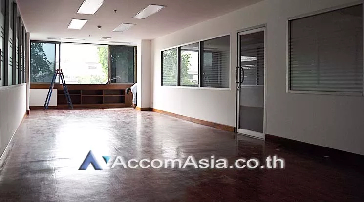 5  Office Space For Rent in Dusit ,Bangkok  at Thalang Building AA15889